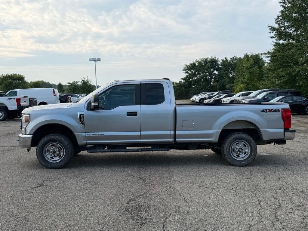 Ford Super Duty F-250 SRW Lariat 4WD SuperCab 8' Box 2022