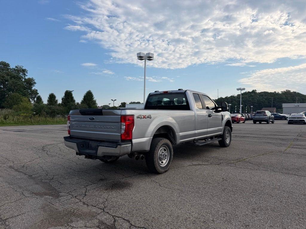 Ford Super Duty F-250 SRW Lariat 4WD SuperCab 8' Box 2022