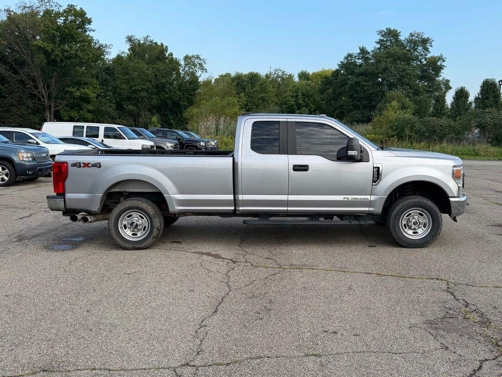 Ford Super Duty F-250 SRW Lariat 4WD SuperCab 8' Box 2022