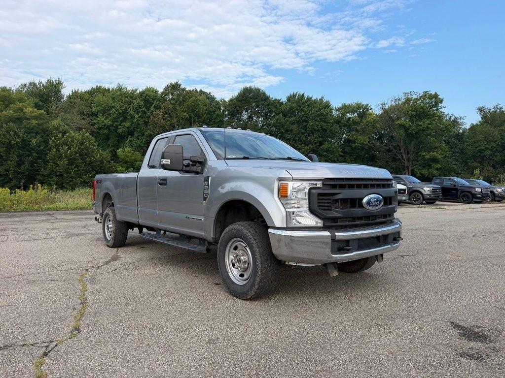 Ford Super Duty F-250 SRW Lariat 4WD SuperCab 8' Box 2022