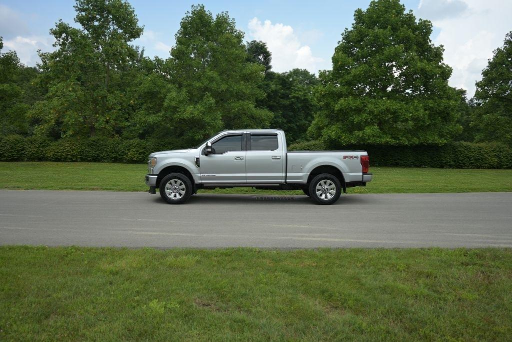 Ford Super Duty F-350 SRW King Ranch 4WD Crew Cab 8' Box 2022