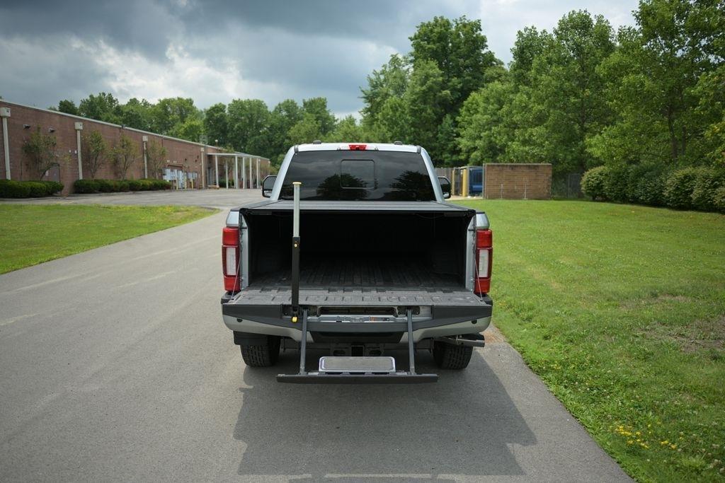Ford Super Duty F-350 SRW King Ranch 4WD Crew Cab 8' Box 2022