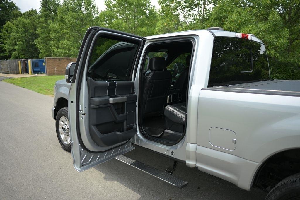 Ford Super Duty F-350 SRW King Ranch 4WD Crew Cab 8' Box 2022