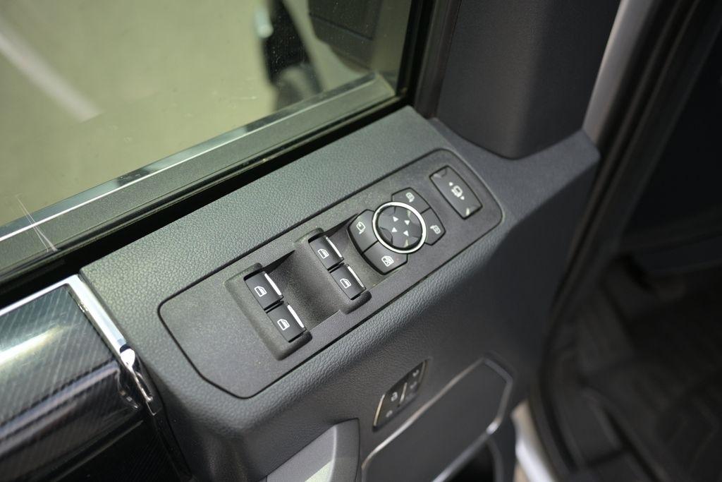 Ford Super Duty F-350 SRW King Ranch 4WD Crew Cab 8' Box 2022
