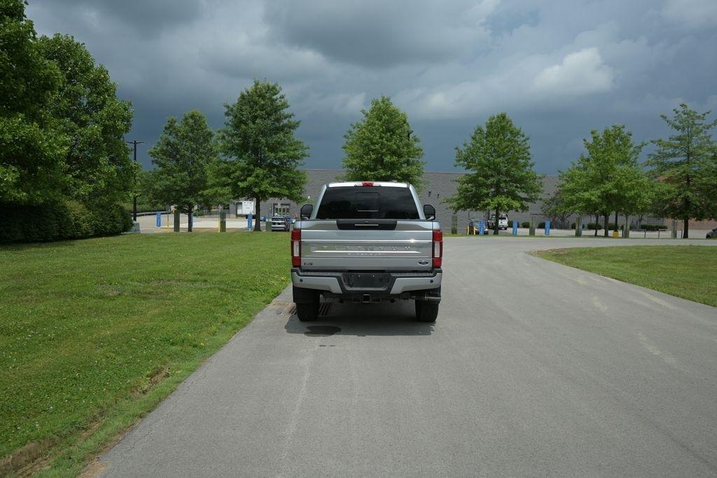Ford Super Duty F-350 SRW King Ranch 4WD Crew Cab 8' Box 2022