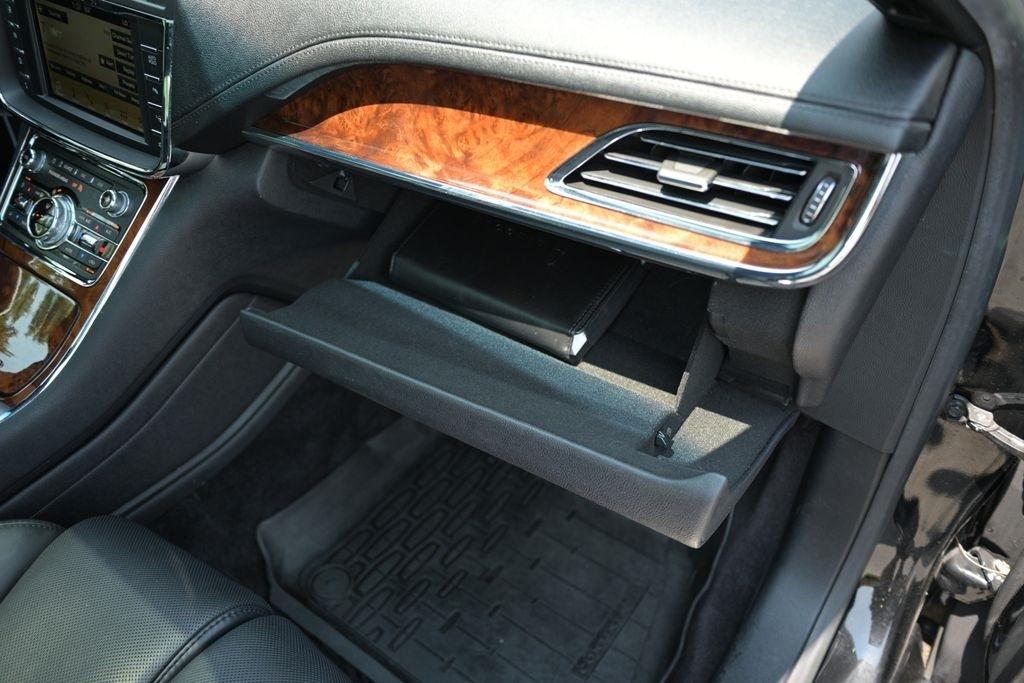 Lincoln Continental Select AWD 2018