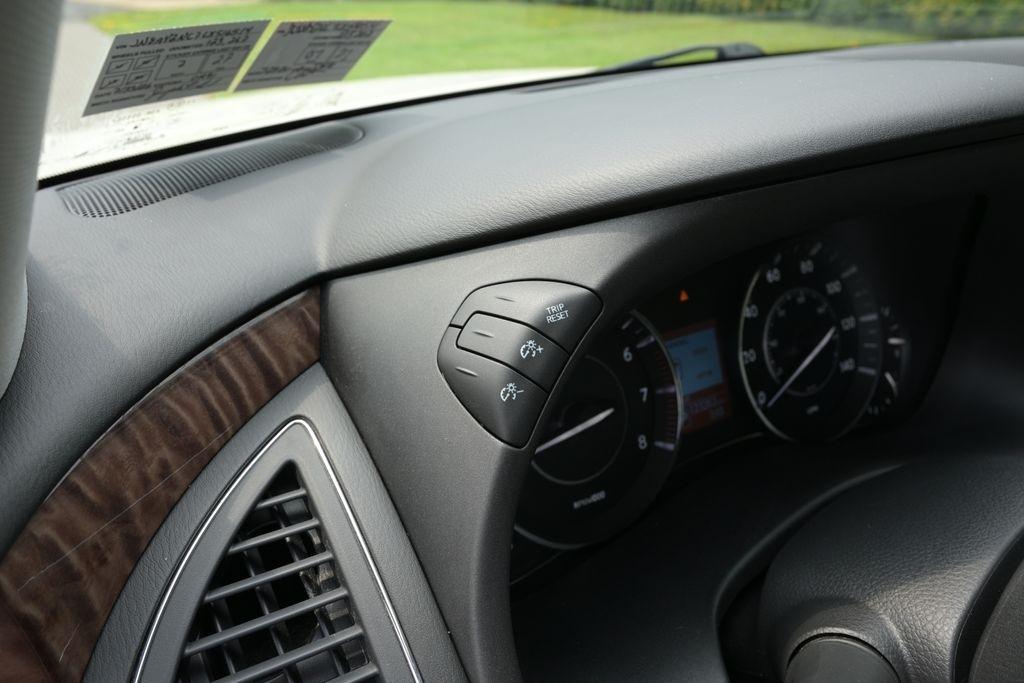 Nissan Armada 4x4 SL 2020