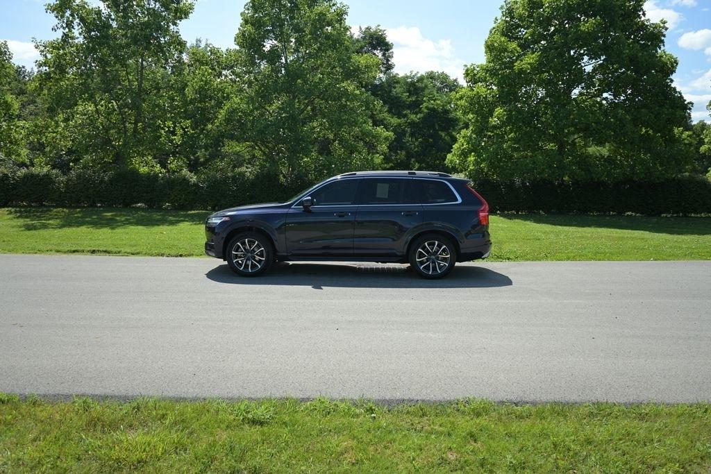 Volvo XC90 T6 AWD 7-Passenger Momentum 2017