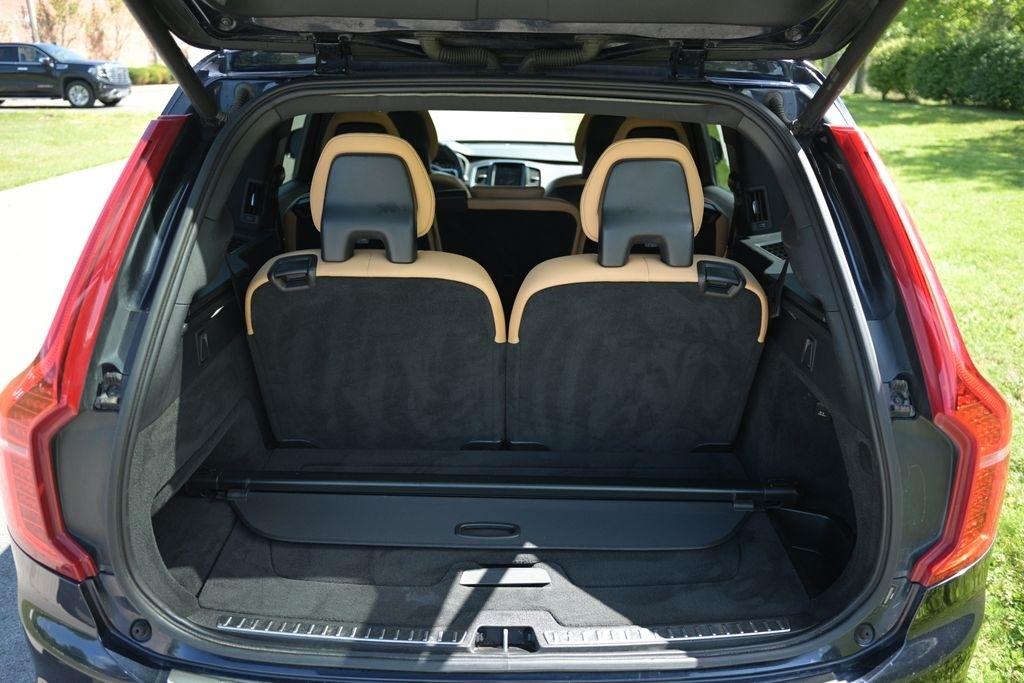 Volvo XC90 T6 AWD 7-Passenger Momentum 2017