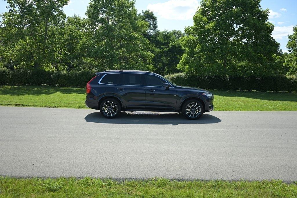 Volvo XC90 T6 AWD 7-Passenger Momentum 2017