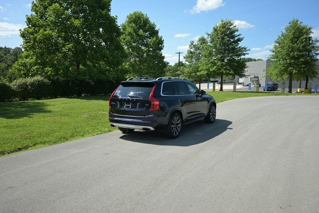 Volvo XC90 T6 AWD 7-Passenger Momentum 2017