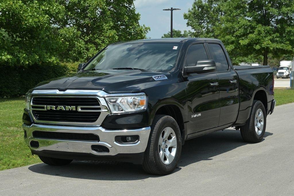 RAM 1500 Big Horn 4x4 Quad Cab 6'4" Box 2020