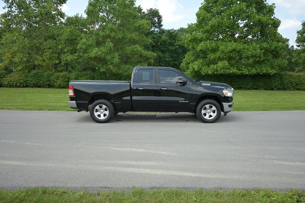 RAM 1500 Big Horn 4x4 Quad Cab 6'4" Box 2020