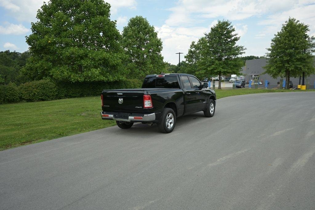 RAM 1500 Big Horn 4x4 Quad Cab 6'4" Box 2020