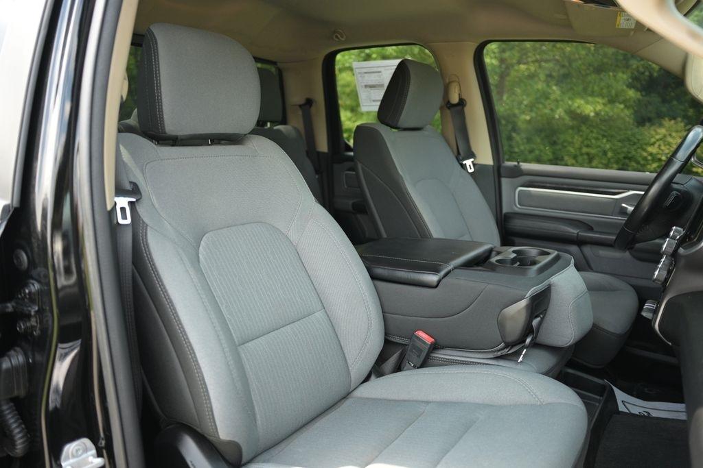 RAM 1500 Big Horn 4x4 Quad Cab 6'4" Box 2020