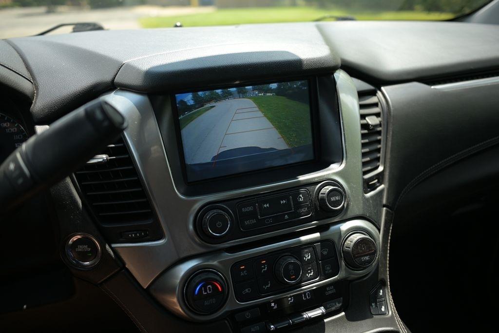 Chevrolet Suburban 4WD 4dr 1500 Premier 2019