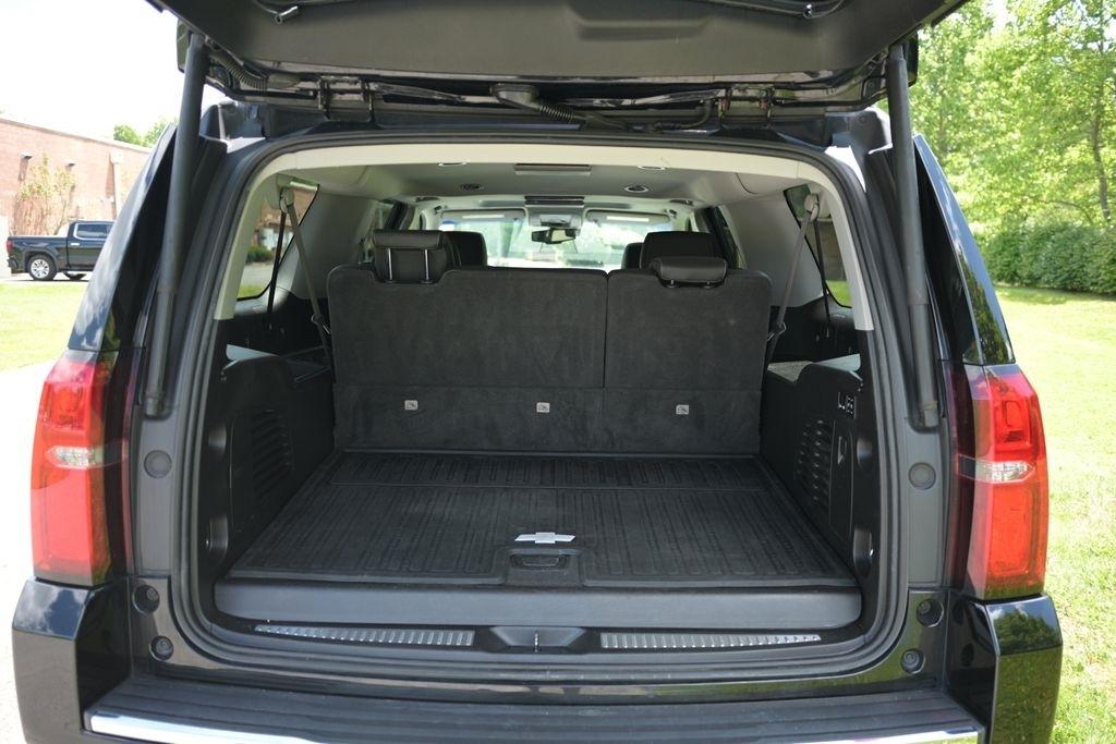 Chevrolet Suburban 4WD 4dr 1500 Premier 2019