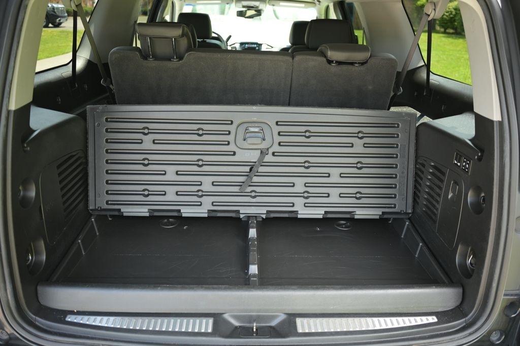 Chevrolet Suburban 4WD 4dr 1500 Premier 2019