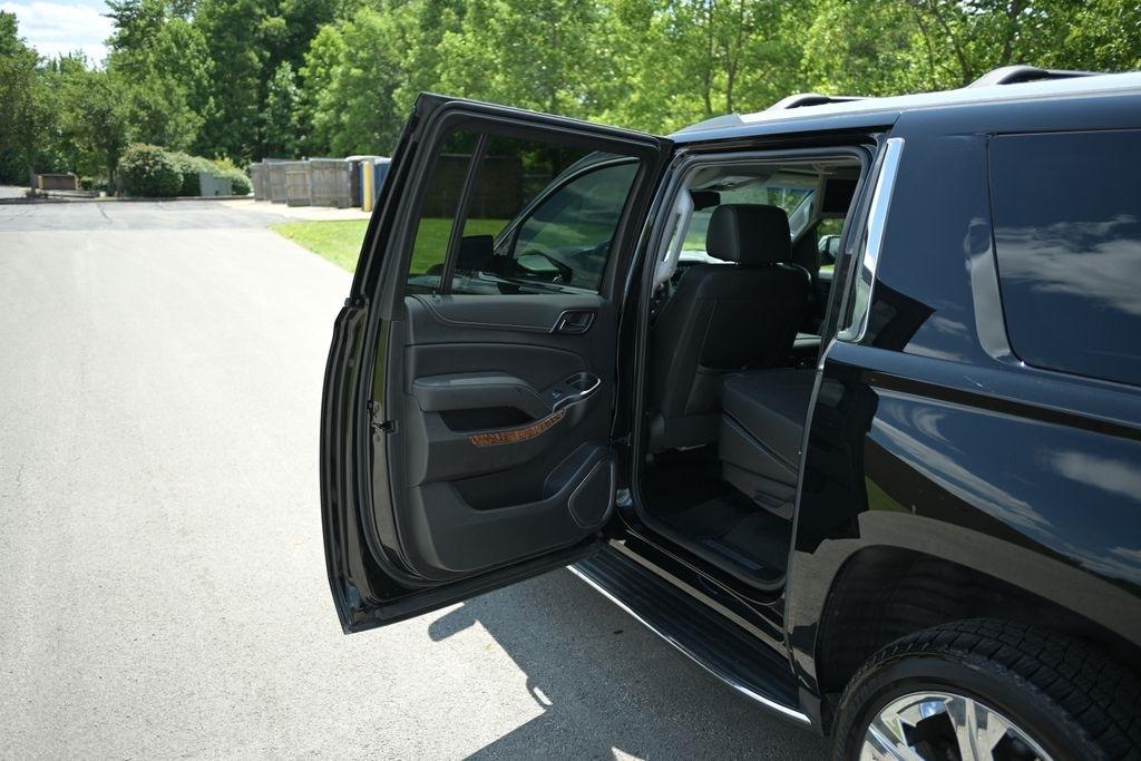 Chevrolet Suburban 4WD 4dr 1500 Premier 2019