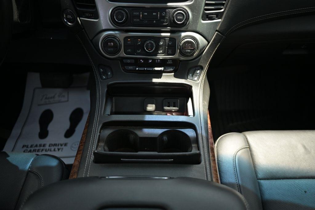 Chevrolet Suburban 4WD 4dr 1500 Premier 2019