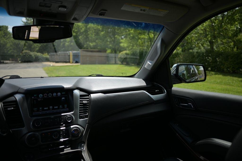 Chevrolet Suburban 4WD 4dr 1500 Premier 2019
