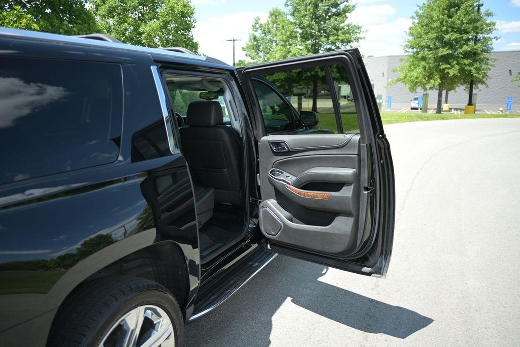 Chevrolet Suburban 4WD 4dr 1500 Premier 2019