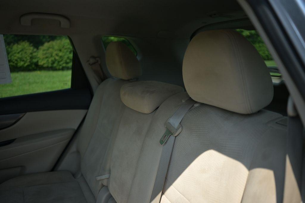 Nissan Rogue AWD 4dr SV 2015
