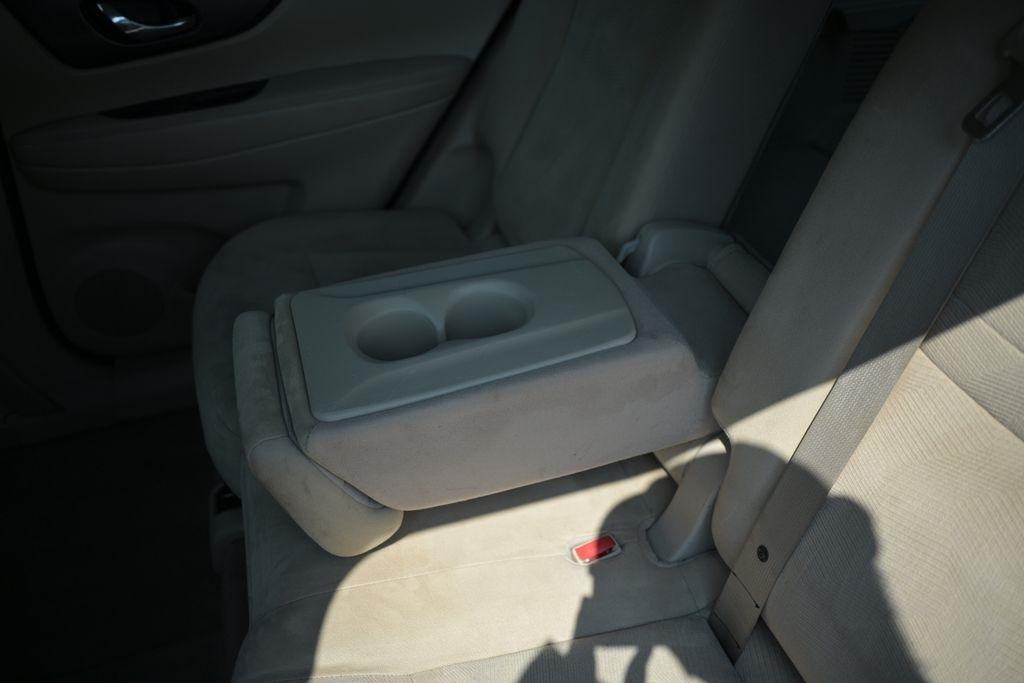 Nissan Rogue AWD 4dr SV 2015