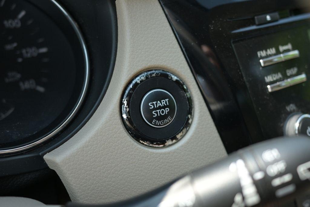Nissan Rogue AWD 4dr SV 2015