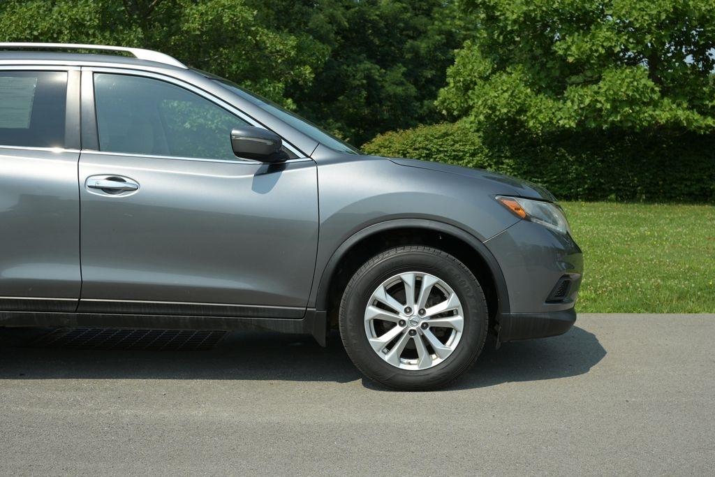 Nissan Rogue AWD 4dr SV 2015