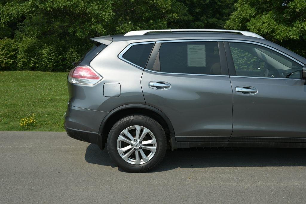 Nissan Rogue AWD 4dr SV 2015