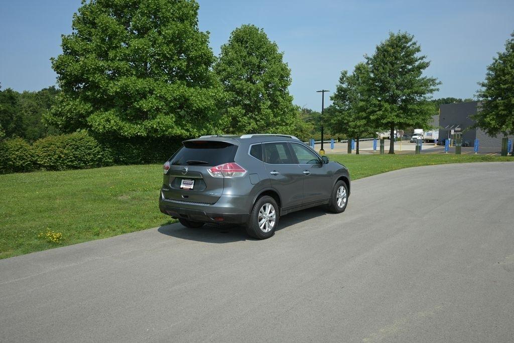 Nissan Rogue AWD 4dr SV 2015