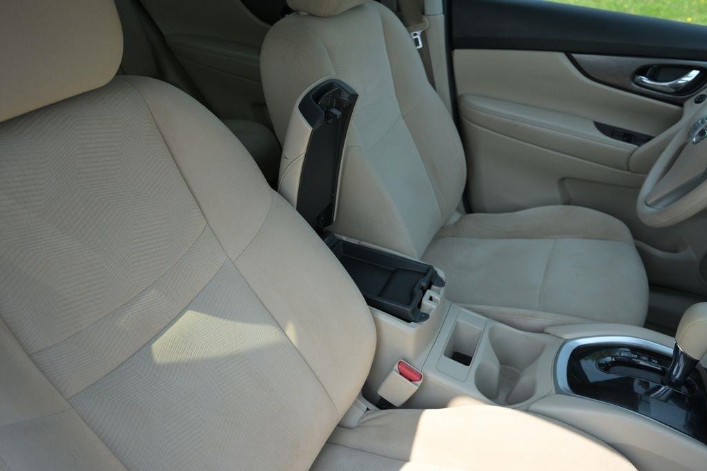 Nissan Rogue AWD 4dr SV 2015