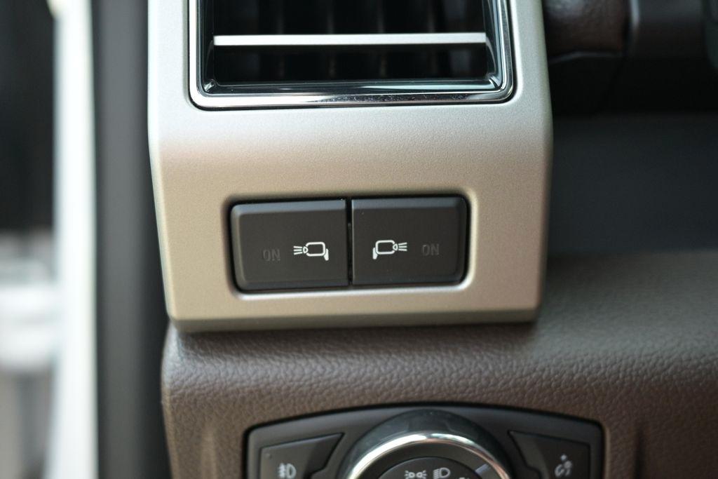 Ford Super Duty F-250 SRW King Ranch 4WD Crew Cab 8' Box 2021
