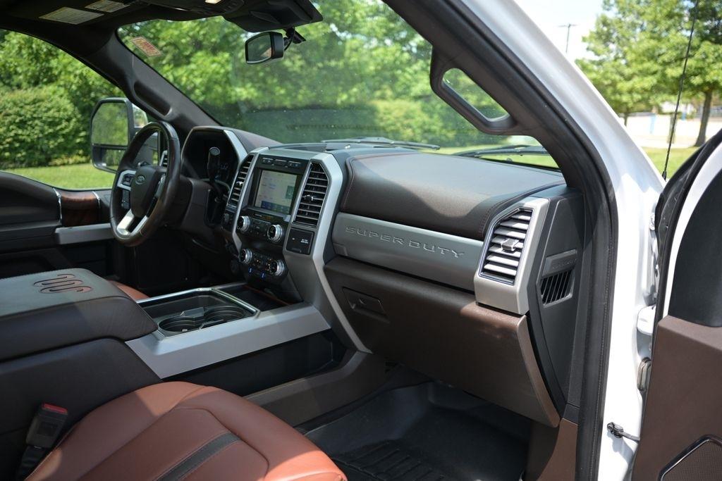 Ford Super Duty F-250 SRW King Ranch 4WD Crew Cab 8' Box 2021