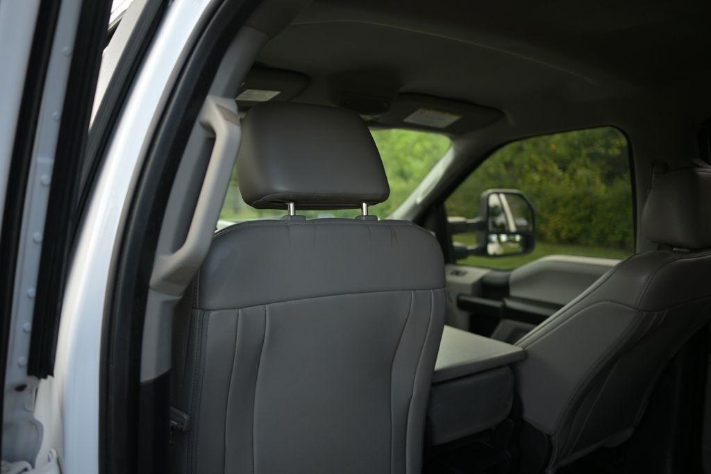 Ford Super Duty F-250 SRW King Ranch 4WD Crew Cab 8' Box 2019