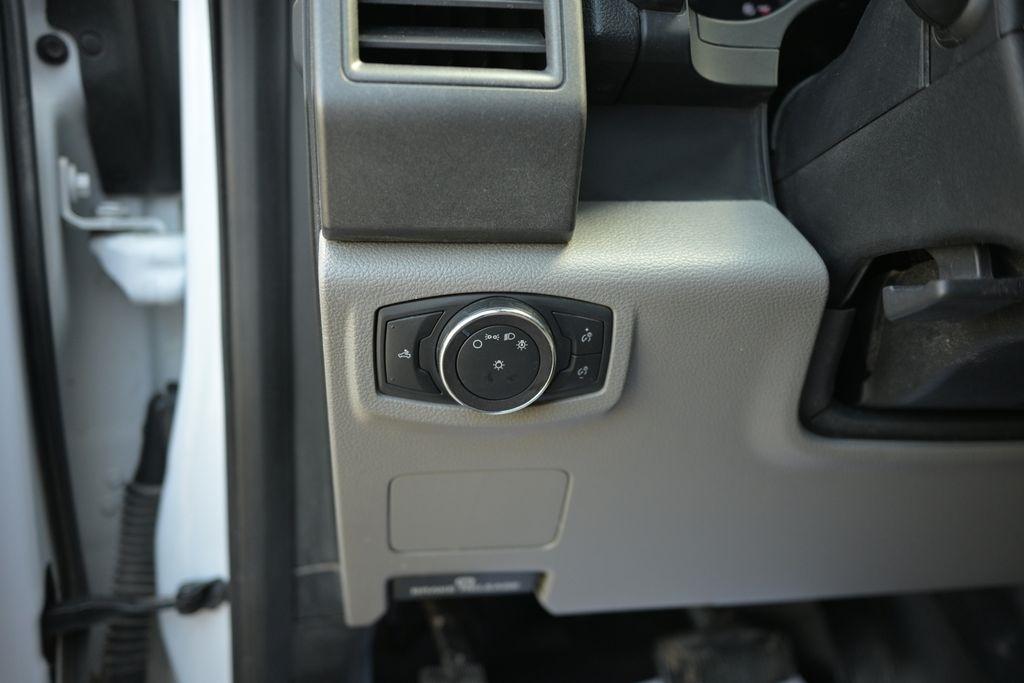 Ford Super Duty F-250 SRW King Ranch 4WD Crew Cab 8' Box 2019