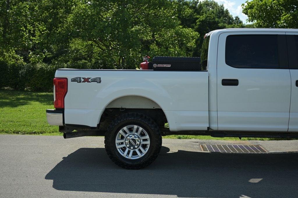 Ford Super Duty F-250 SRW King Ranch 4WD Crew Cab 8' Box 2019