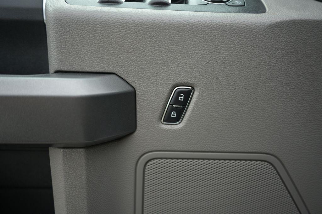 Ford F-150 4WD SuperCrew 145" King Ranch 2016