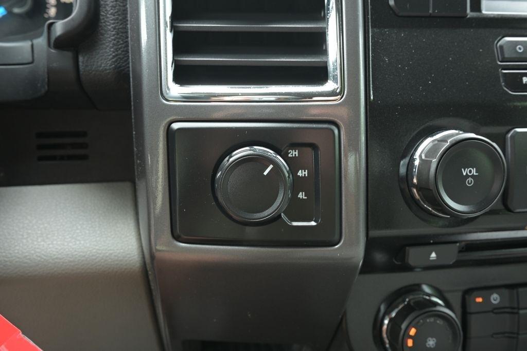 Ford F-150 4WD SuperCrew 145" King Ranch 2016