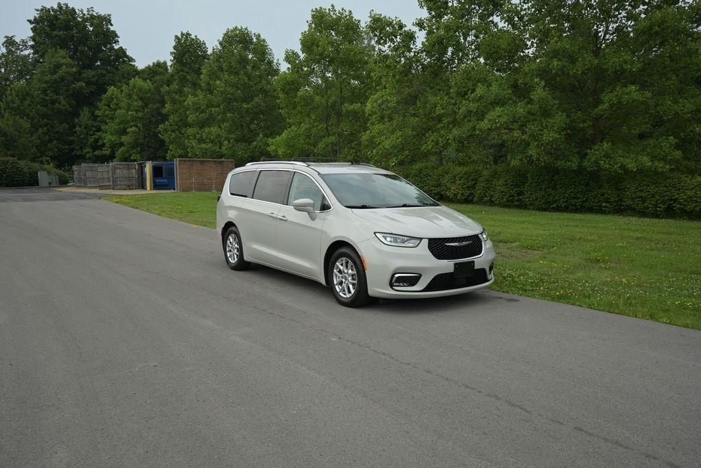 Chrysler Pacifica Touring L FWD 2021
