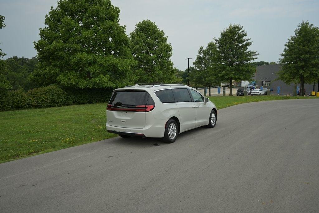 Chrysler Pacifica Touring L FWD 2021