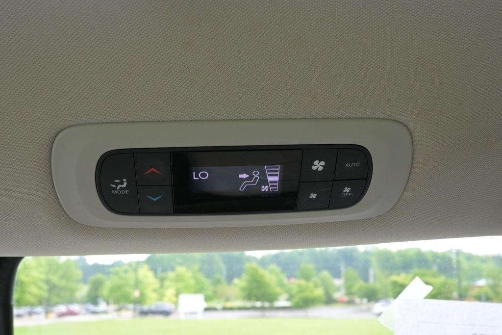 Chrysler Pacifica Touring L FWD 2021