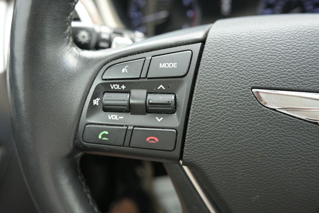 Genesis G80 3.8L AWD 2017