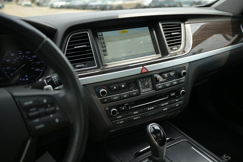 Genesis G80 3.8L AWD 2017