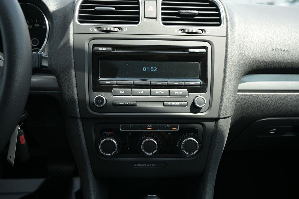 Volkswagen Golf 4dr HB Auto PZEV 2013
