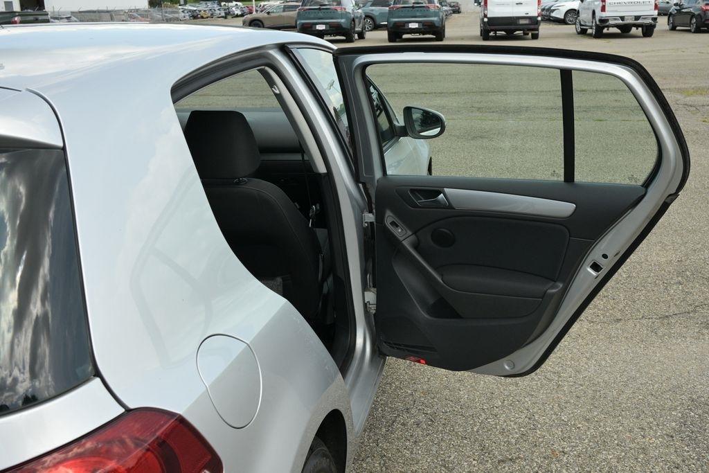 Volkswagen Golf 4dr HB Auto PZEV 2013