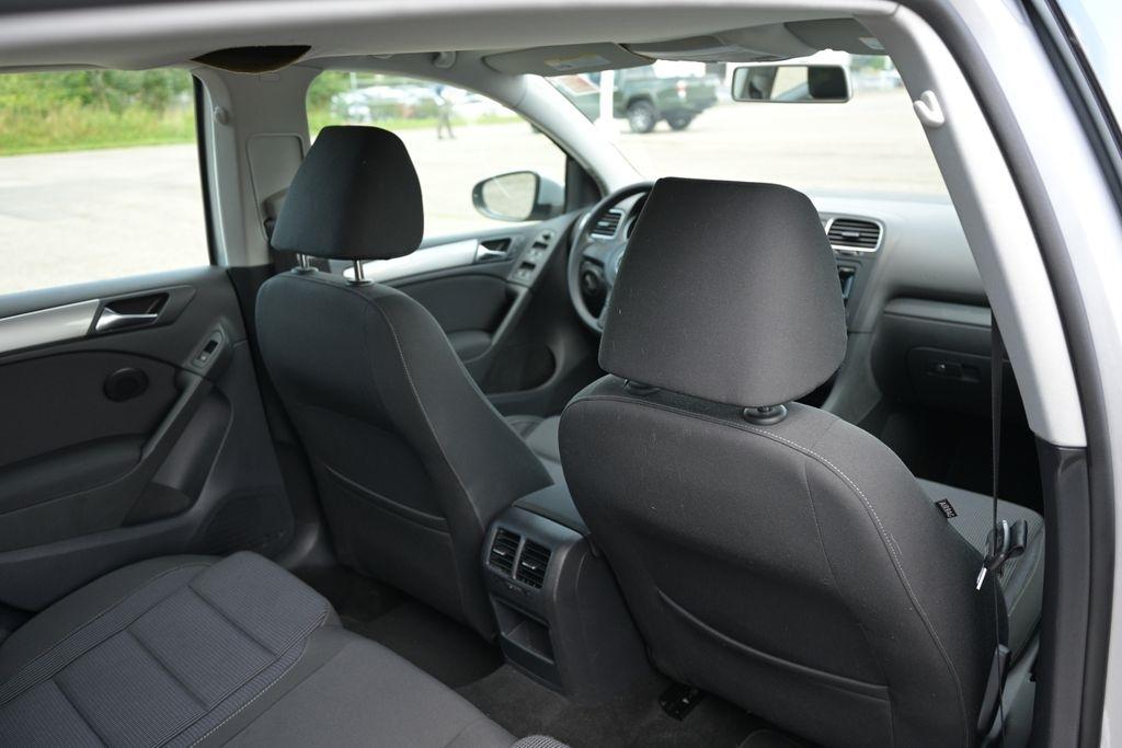 Volkswagen Golf 4dr HB Auto PZEV 2013