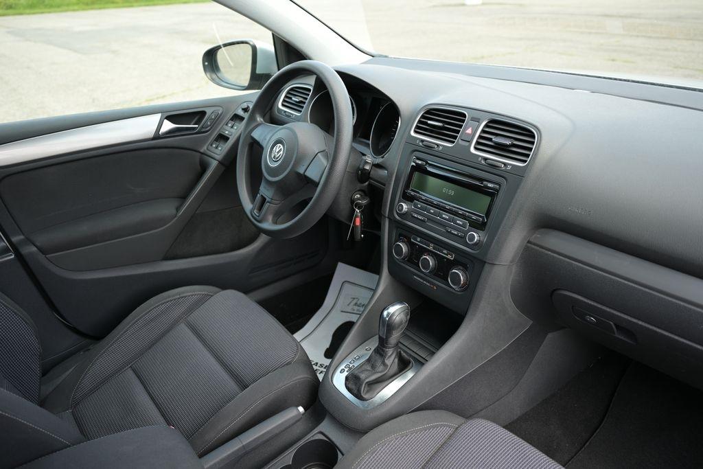 Volkswagen Golf 4dr HB Auto PZEV 2013