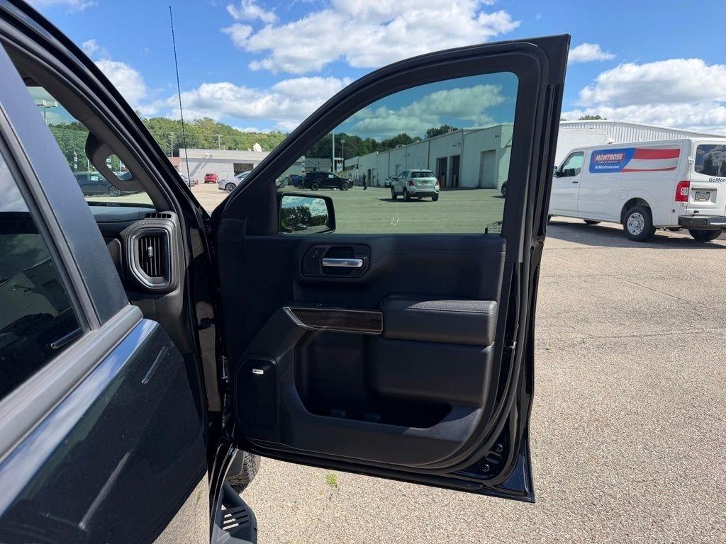 Chevrolet Silverado 1500 4WD Crew Cab 147" LT Trail Boss 2021
